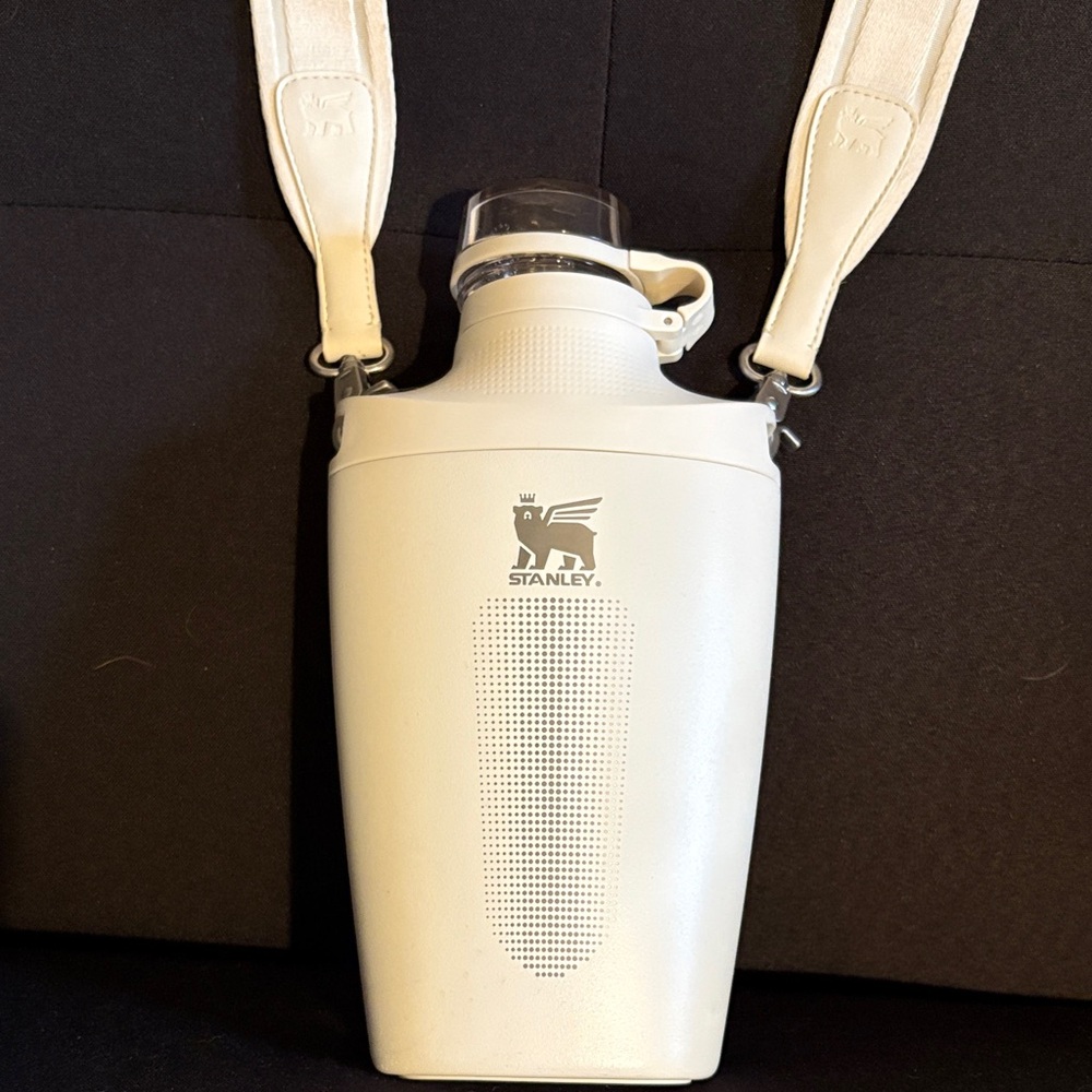 The Stanley Cross Bottle, 23oz, Cream